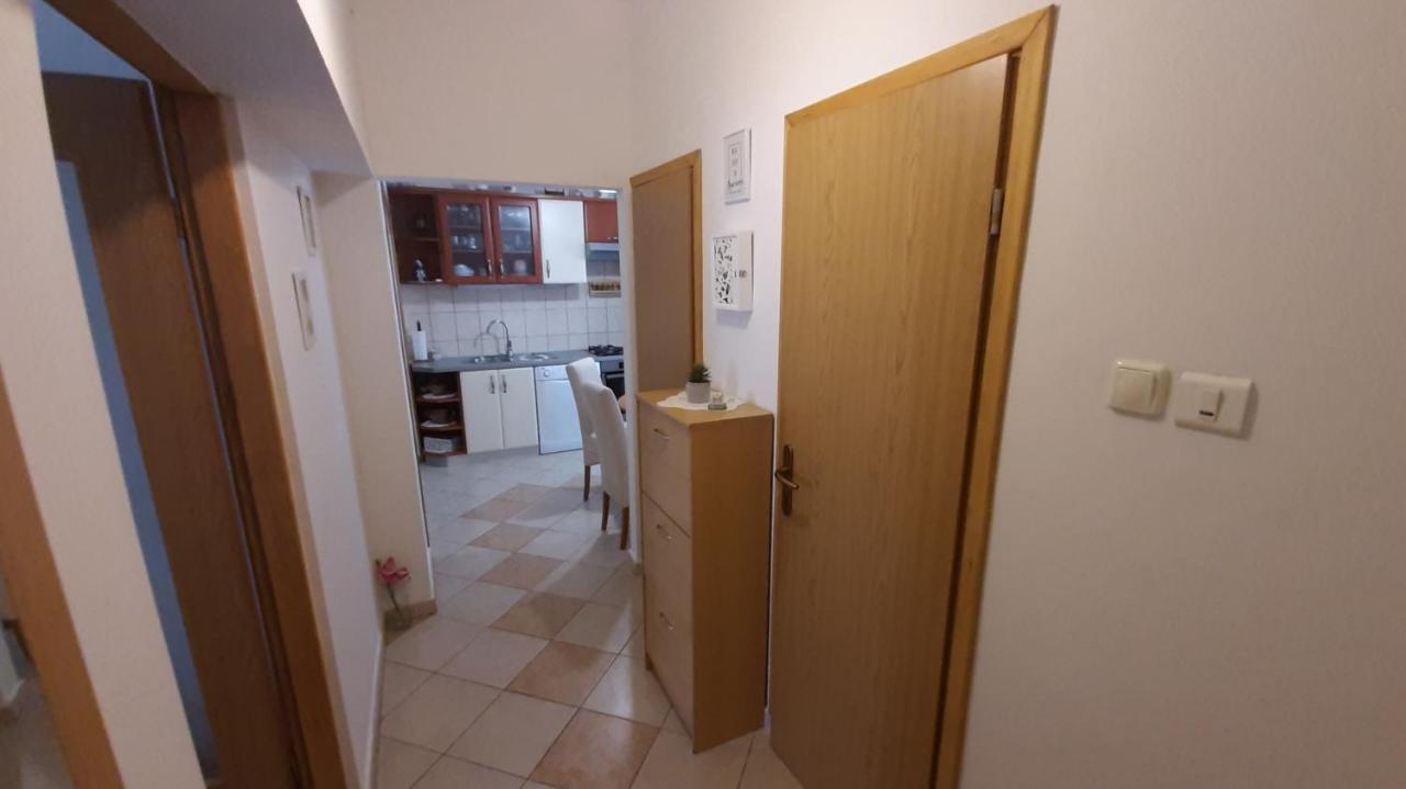 Apartman Pio セニ エクステリア 写真