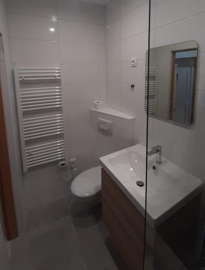Apartman Pio セニ エクステリア 写真